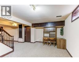 27 WALMER Gardens - 33