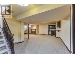27 WALMER Gardens - 34