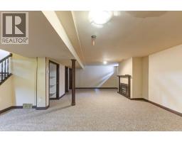 27 WALMER Gardens - 35