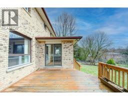 27 WALMER Gardens - 41