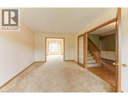 27 WALMER Gardens - 5
