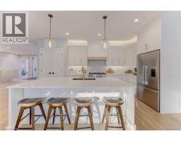 79 SUNSET HILLS Crescent - 18