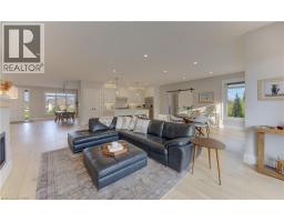 79 SUNSET HILLS Crescent - 25