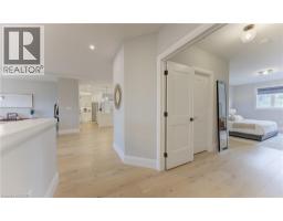 79 SUNSET HILLS Crescent - 26