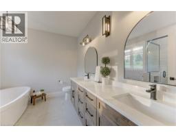 79 SUNSET HILLS Crescent - 31