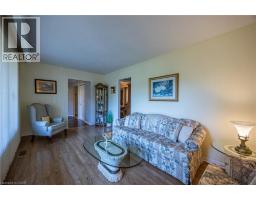 18 ELM Avenue - 10