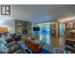 18 ELM Avenue - 18