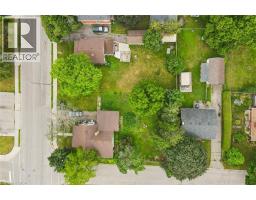 234 MONTROSE Street S - 6