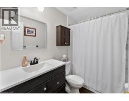 14 WOODEDEN Road - 15