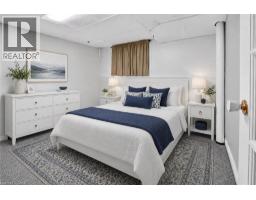 14 WOODEDEN Road - 16