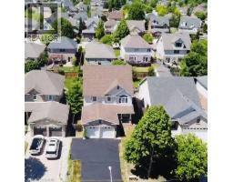 43 DECARO Crescent - 2