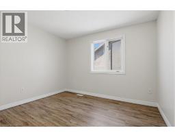 43 DECARO Crescent - 24