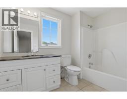 43 DECARO Crescent - 27