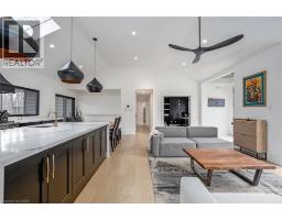 327 GOODRAM Drive - 14