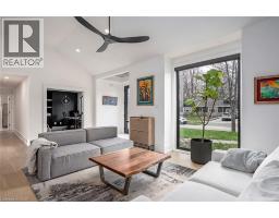 327 GOODRAM Drive - 9