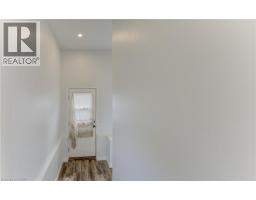 69 HUNGERFORD Road - 33