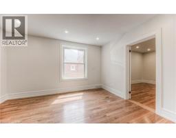 69 HUNGERFORD Road - 9