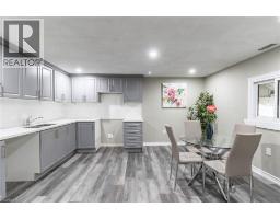 15 SPIERS Crescent - 16