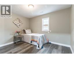 15 SPIERS Crescent - 37