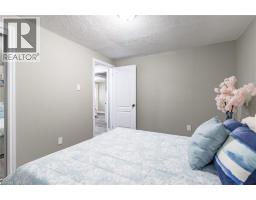 15 SPIERS Crescent - 41