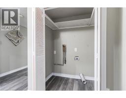 15 SPIERS Crescent - 42