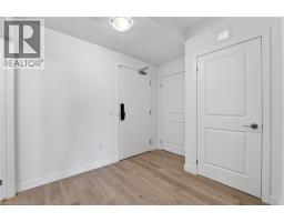461 GREEN Road UnitNo. 211 - 5