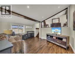 817 LAKESHORE Road - 19