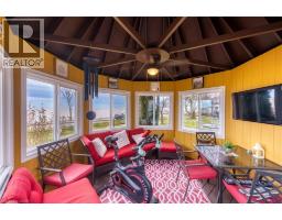 817 LAKESHORE Road - 27