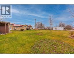817 LAKESHORE Road - 32
