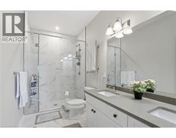 45 DORCHESTER Boulevard S UnitNo. 12 - 12
