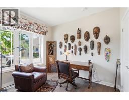 45 DORCHESTER Boulevard S UnitNo. 12 - 13