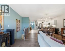 45 DORCHESTER Boulevard S UnitNo. 12 - 17