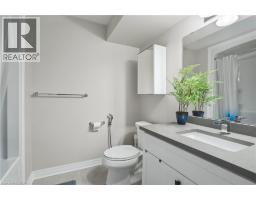 45 DORCHESTER Boulevard S UnitNo. 12 - 19