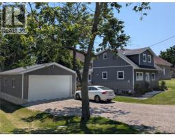 22 KING Avenue - 1