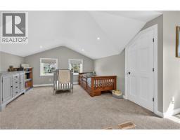 22 KING Avenue - 20
