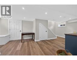 22 KING Avenue - 28