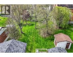 22 KING Avenue - 48