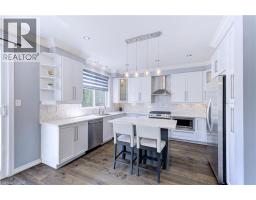 1406 MARSHALL Crescent - 11