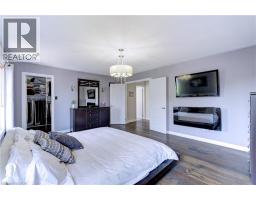 1406 MARSHALL Crescent - 24