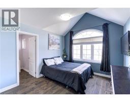 1406 MARSHALL Crescent - 28