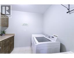 1406 MARSHALL Crescent - 32