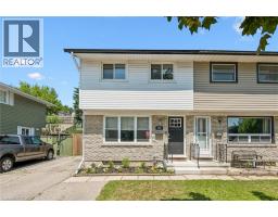 589 ELGIN Street N - 2