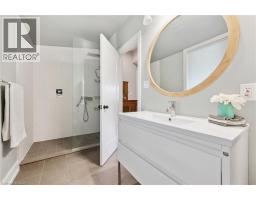 647 BRANT-WATERLOO Road - 23