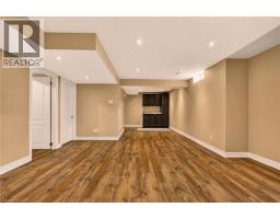 76 MOORLAND Crescent - 41