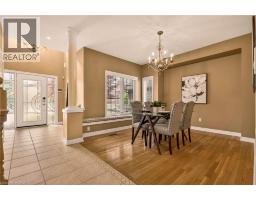 76 MOORLAND Crescent - 7