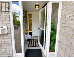 36 OAKHILL Drive - 6