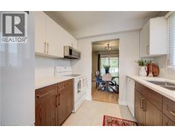 102 WILLIAM Street N - 8