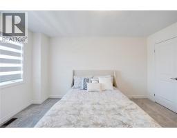 8 INGALLS Avenue - 32