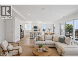 525 ERINBROOK Drive UnitNo. B047 - 10