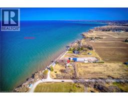 3590 LAKESHORE Road - 1